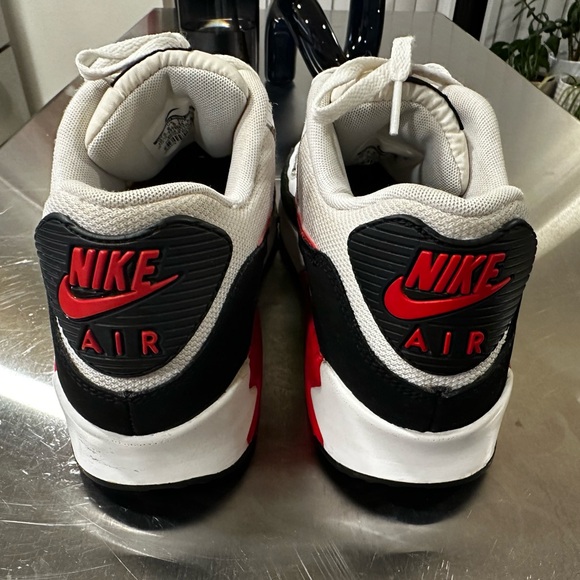 Nike Air Max 90 Essential White/Challenge Red/Black/Cool Grey - Picture 4 of 8